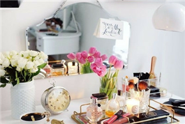 The Methods to Create a Simple Dressing Table